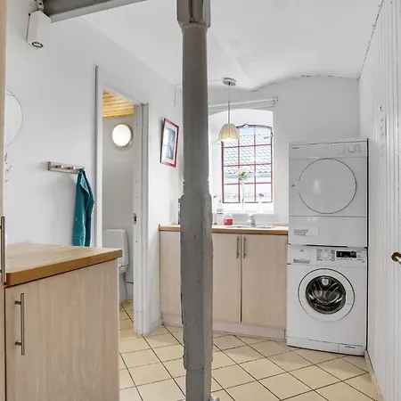 Apartment Gorgeous In V With Kitchen *